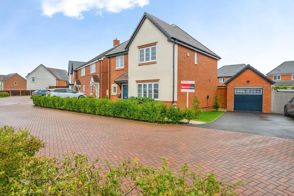 Property photo 1 of 30 Pbox-Img.Jpg
