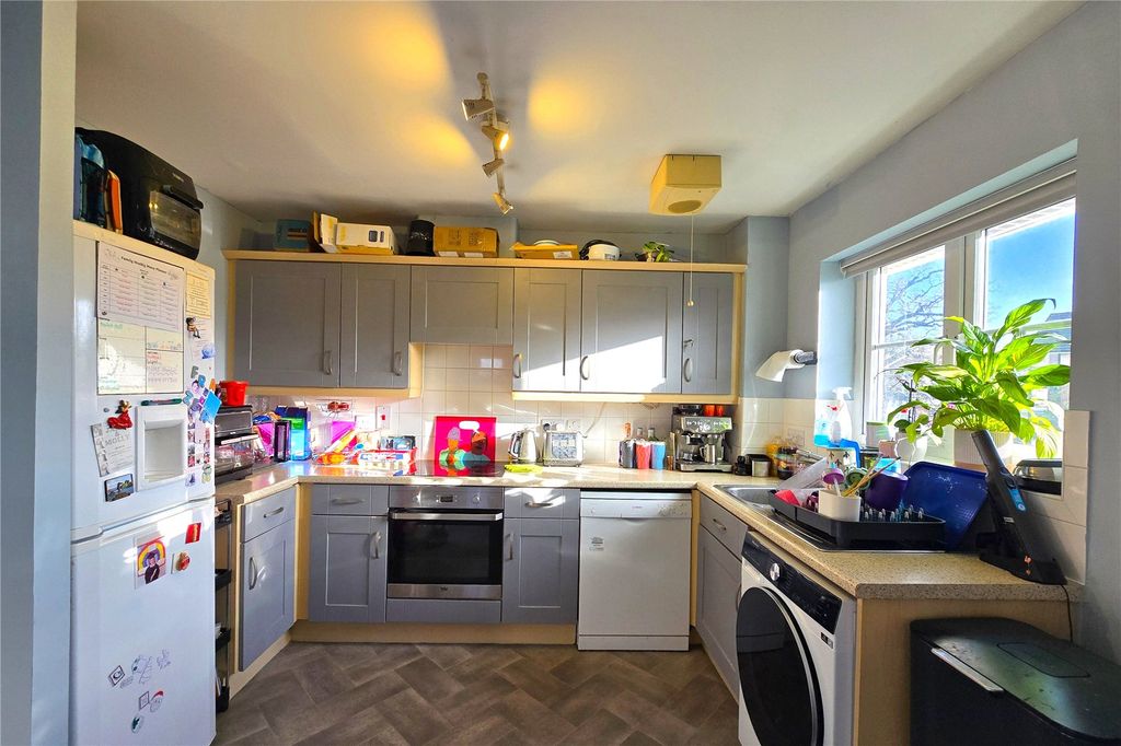 Property photo 3 of 8 Picture No. 04