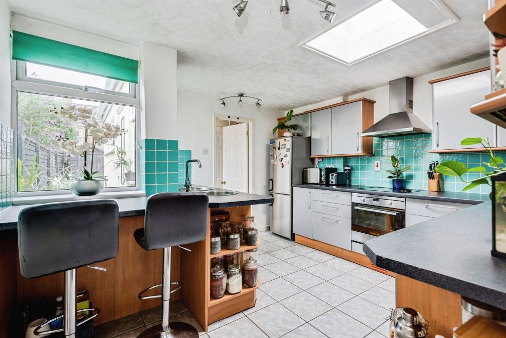 Property photo 2 of 17