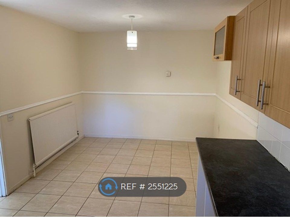 Property photo 2 of 13 Dining Room