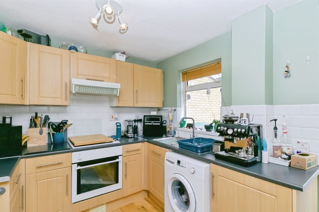 Property photo 3 of 13