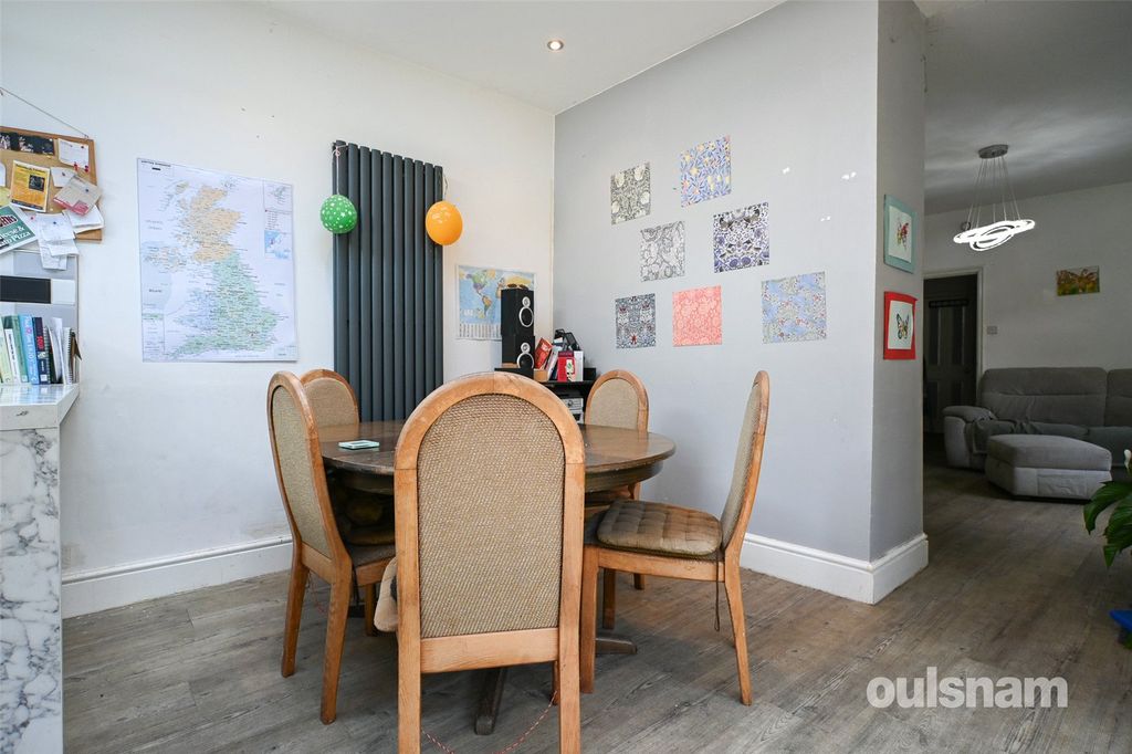 Property photo 3 of 29 Picture No. 05