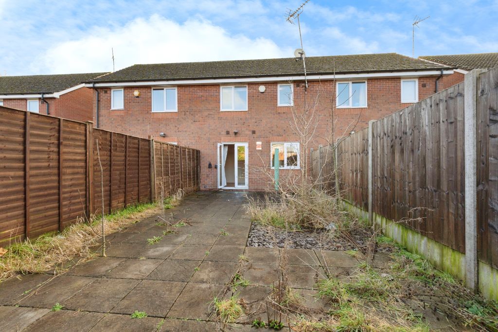 Property photo 3 of 12