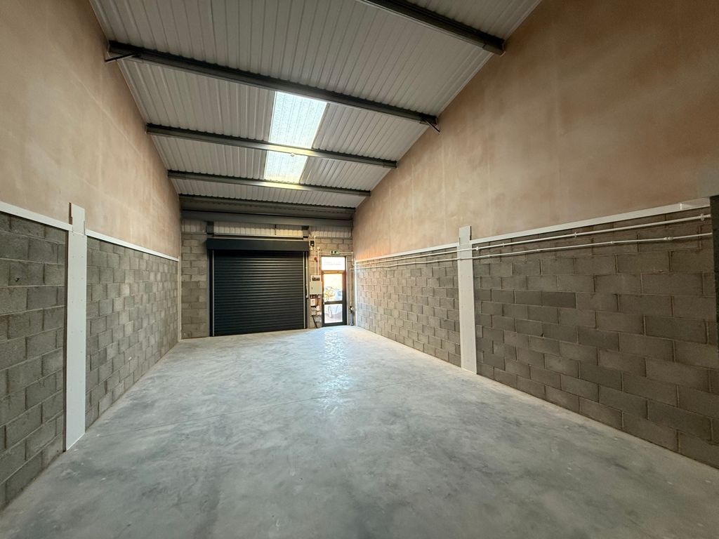 Property photo 3 of 9 Photo 3