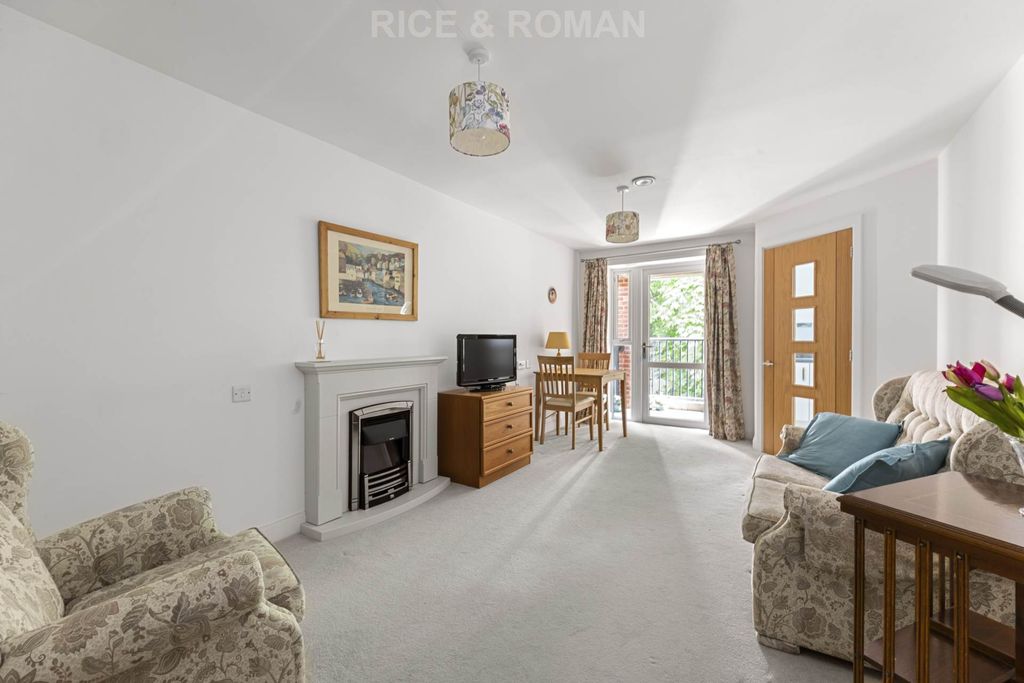 Property photo 2 of 15