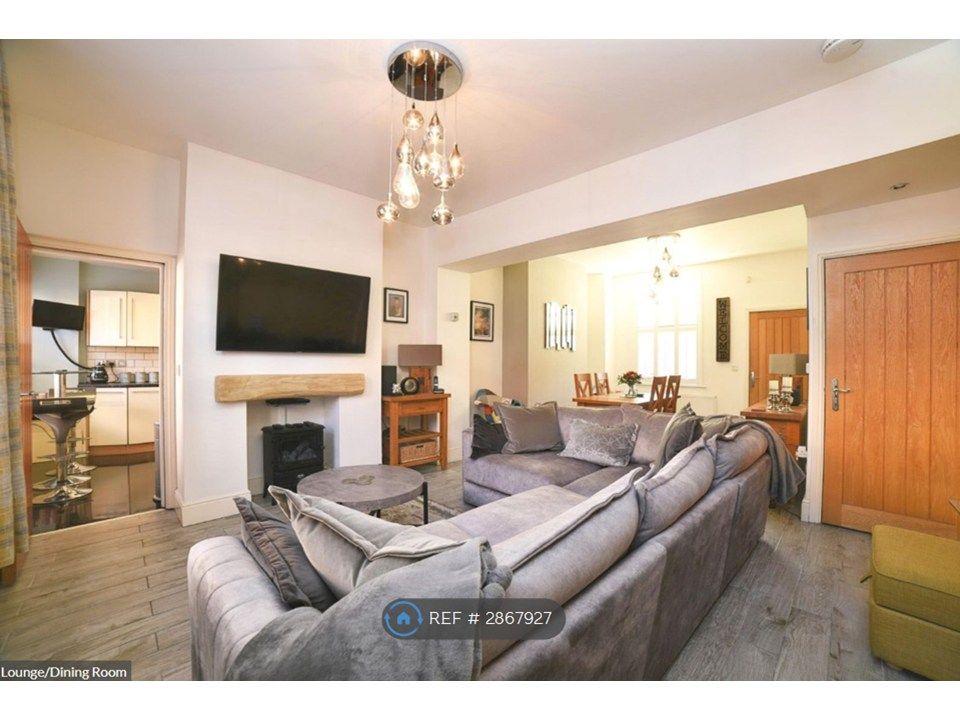 Property photo 2 of 5 Lounge