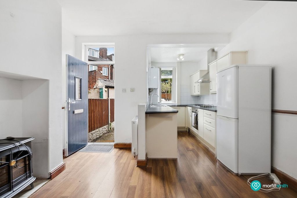 Property photo 1 of 24