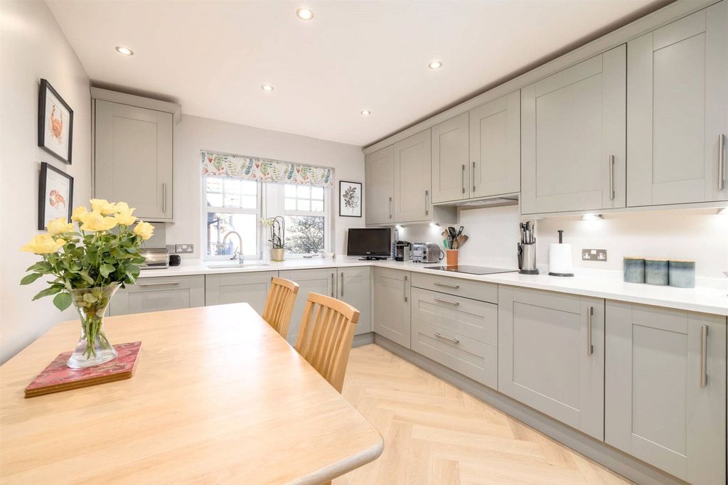 Additional image 4 of 3 bed flat for saleWest Mill Bank, Edinburgh EH13