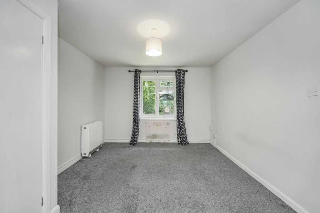 Property photo 3 of 16 3 Lane End Cottages, Micheldever, Winchester, Hampshire, So21 3DL