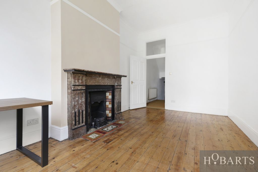 Property photo 3 of 13 Gallery