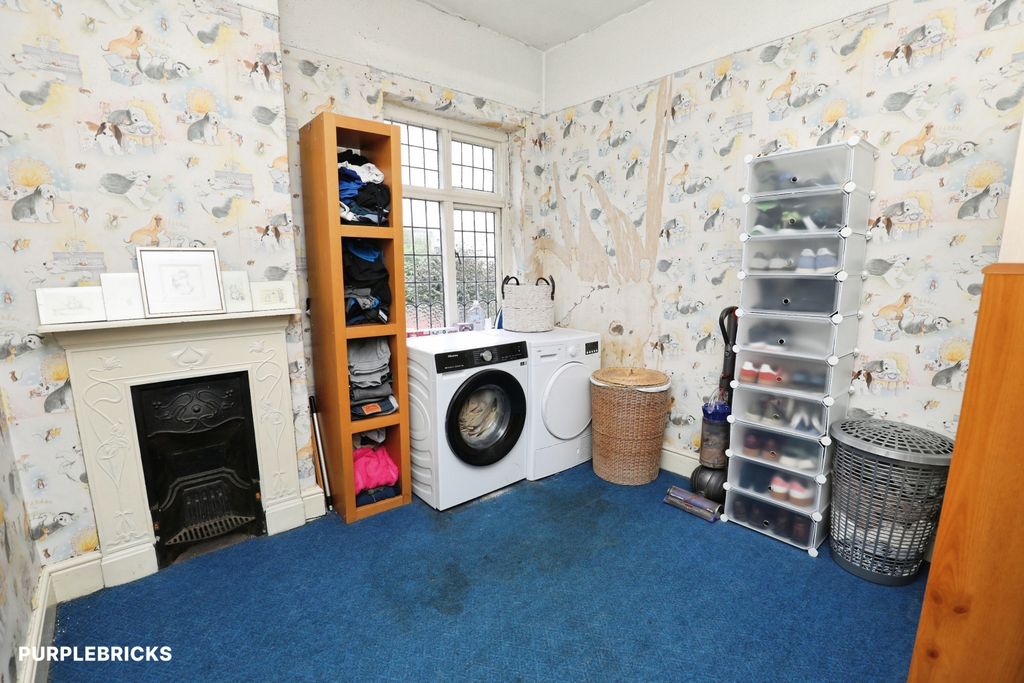 Property photo 3 of 24