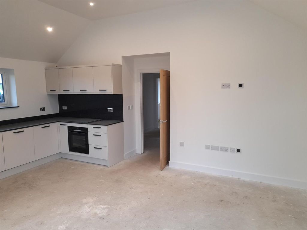 Property photo 3 of 21 20260122_121024.Jpg