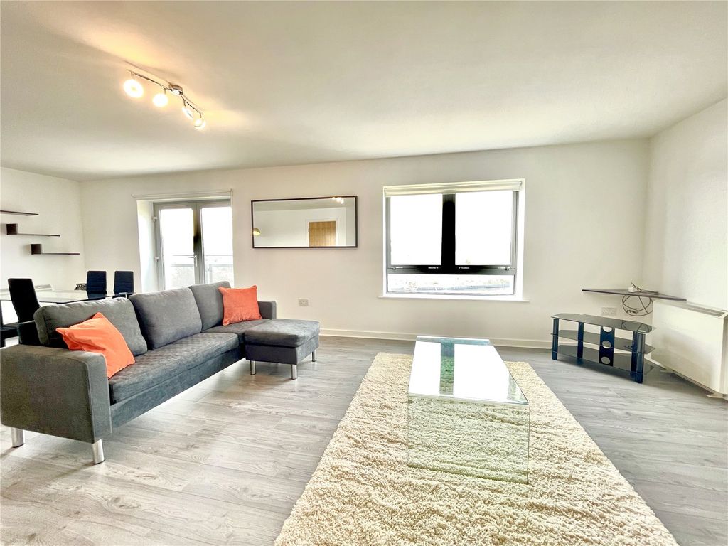 Property photo 3 of 14 Picture No. 04