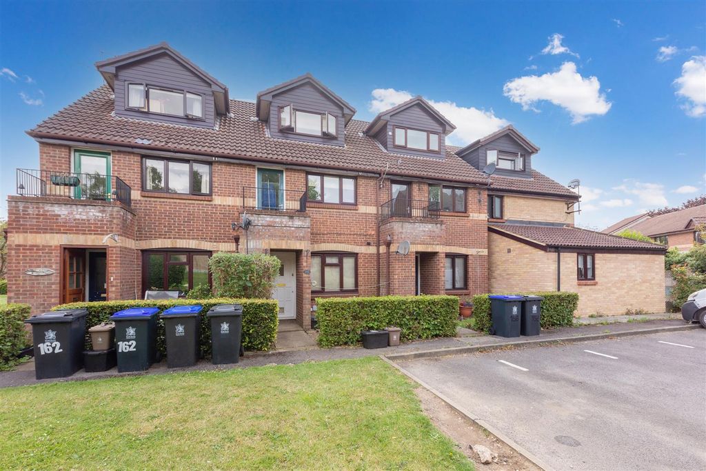 Property photo 1 of 10 160 Maypole Road-4.Jpg