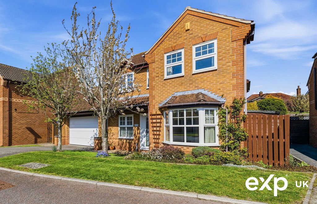 Property photo 1 of 43