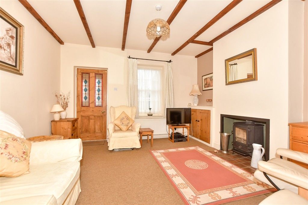 Property photo 3 of 10 Lounge