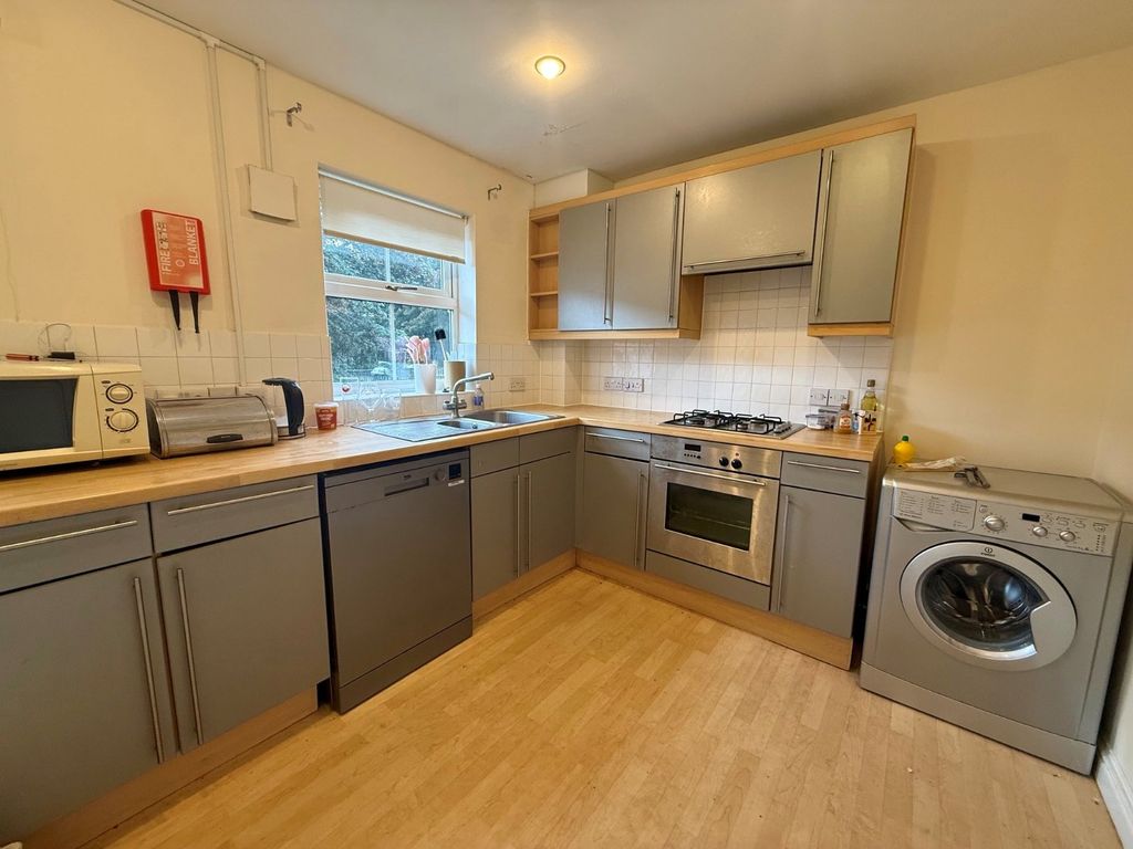 Property photo 2 of 12 Picture No. 04