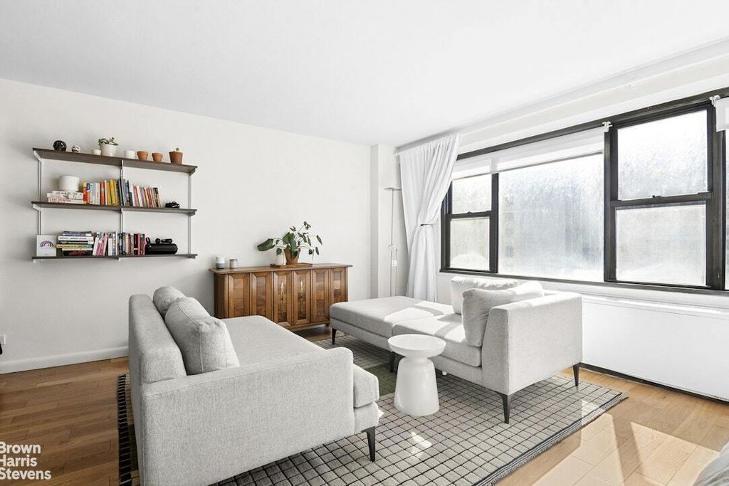 Property photo 2 of 12 <Alttext/>