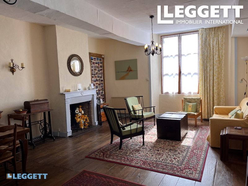 Property photo 2 of 10