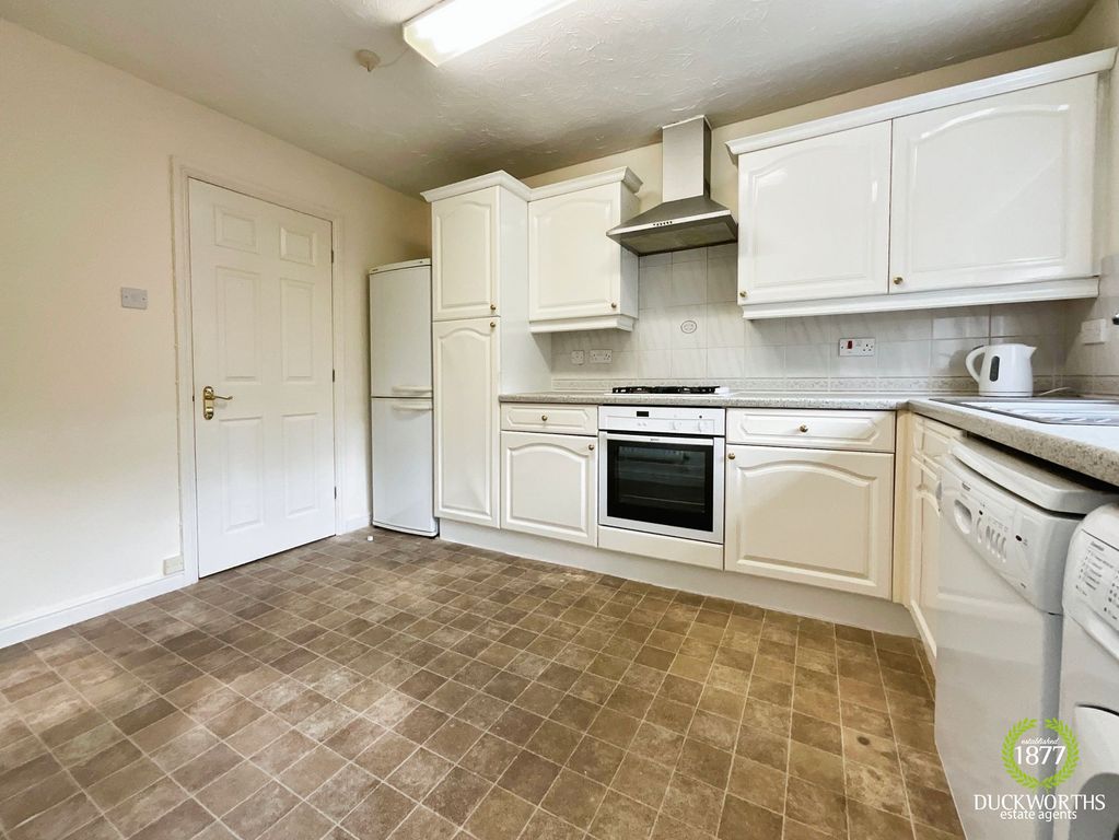 Property photo 3 of 21