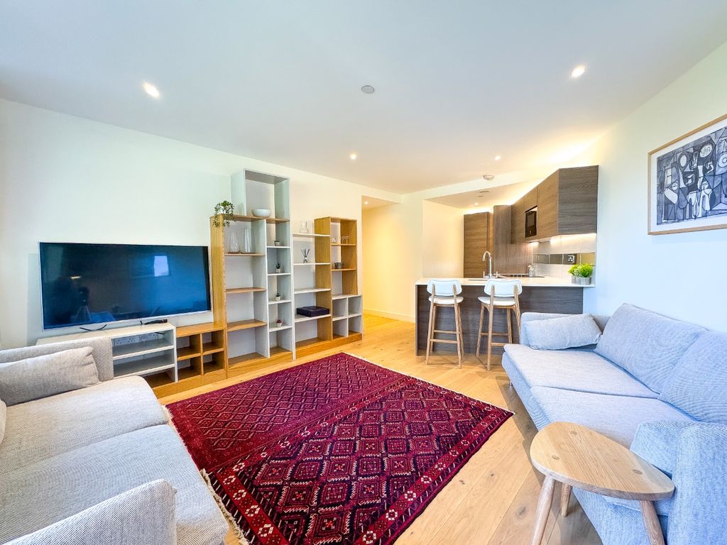 Property photo 2 of 27 4317923