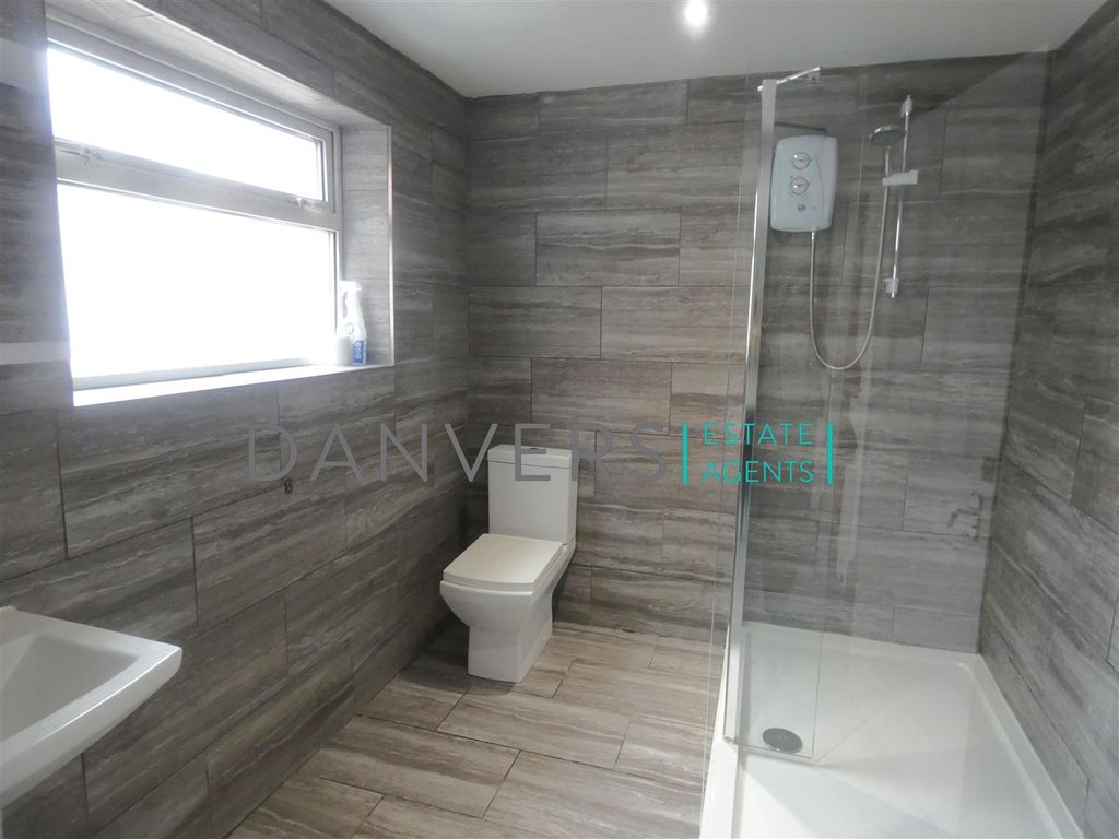 Property photo 2 of 7 P1120369.Jpg