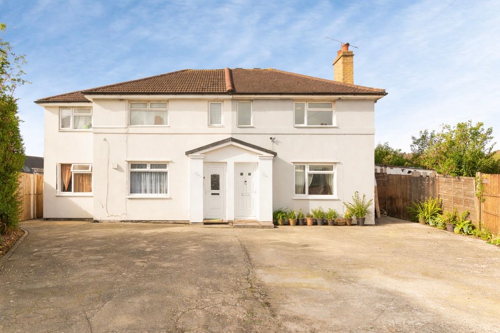 Property photo 1 of 18 Photo #1