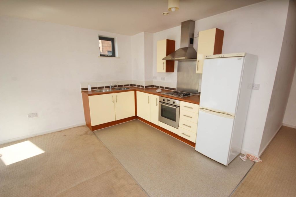Property photo 2 of 6