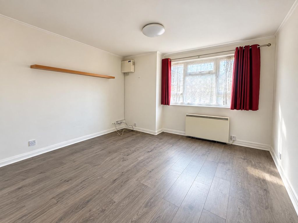 Property photo 3 of 8 8888.Png