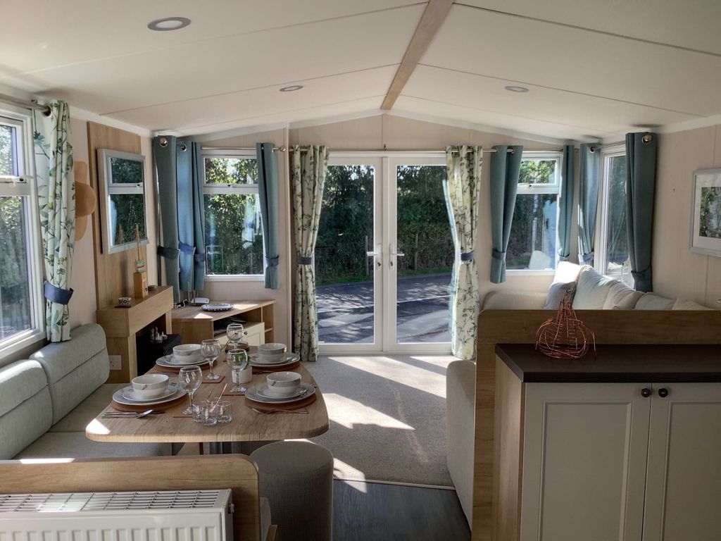 Property photo 1 of 6 Car0054812 - Static Caravan