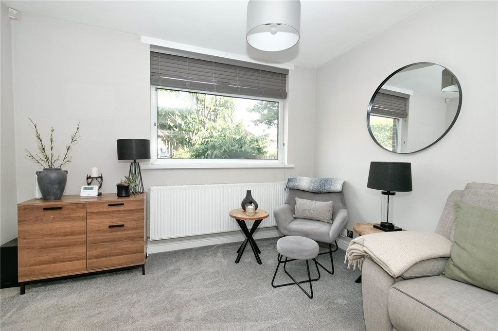 Property photo 3 of 22 Picture No. 05