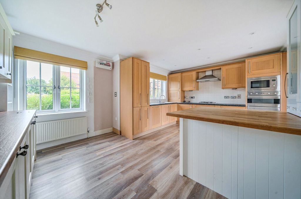 Property photo 1 of 29 Picture No. 64