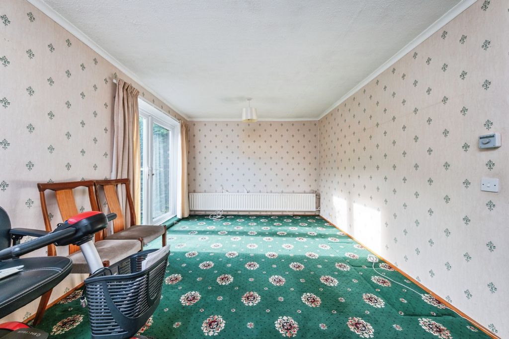 Property photo 3 of 20