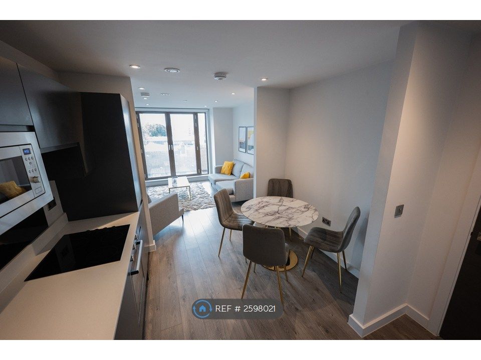 Property photo 3 of 35