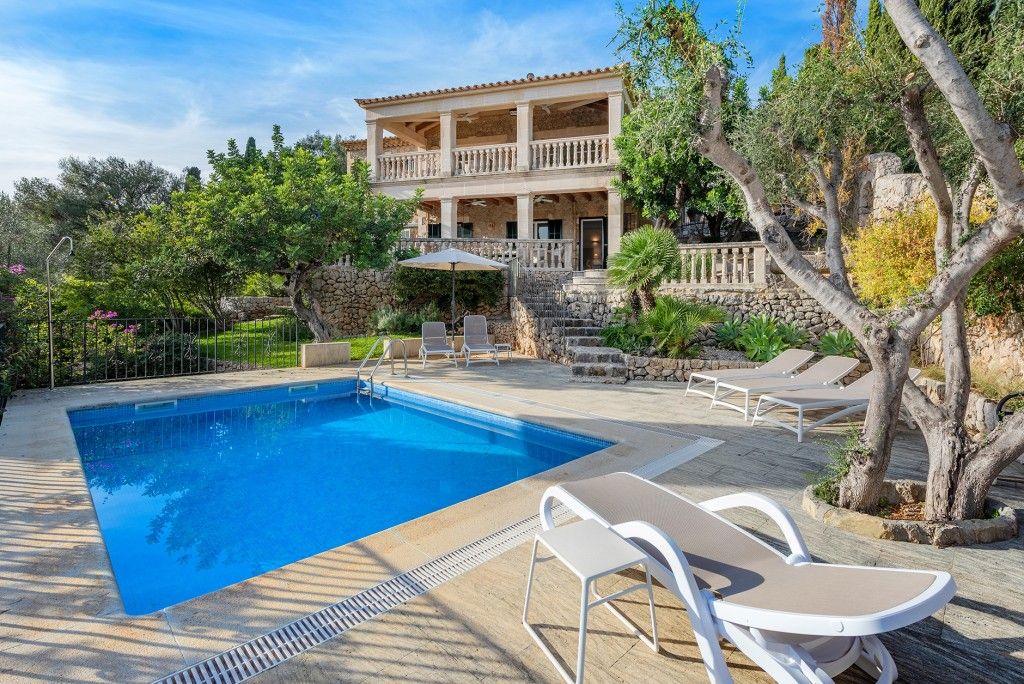 Property photo 3 of 20 Exterior And Pool