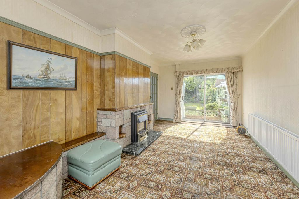 Property photo 3 of 25
