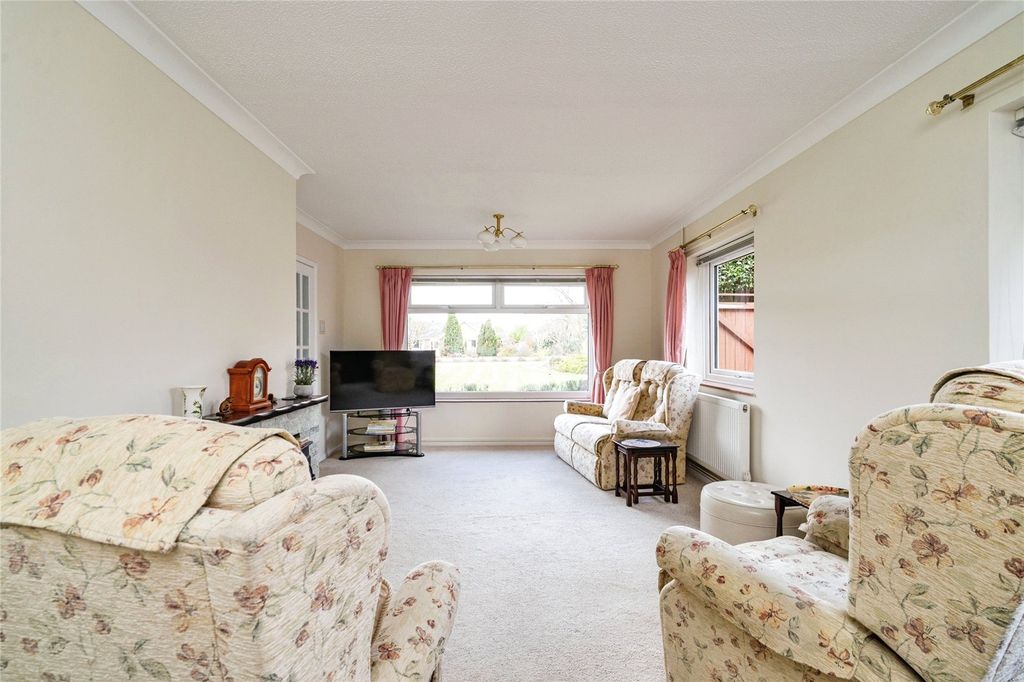 Property photo 3 of 27 Picture No. 31