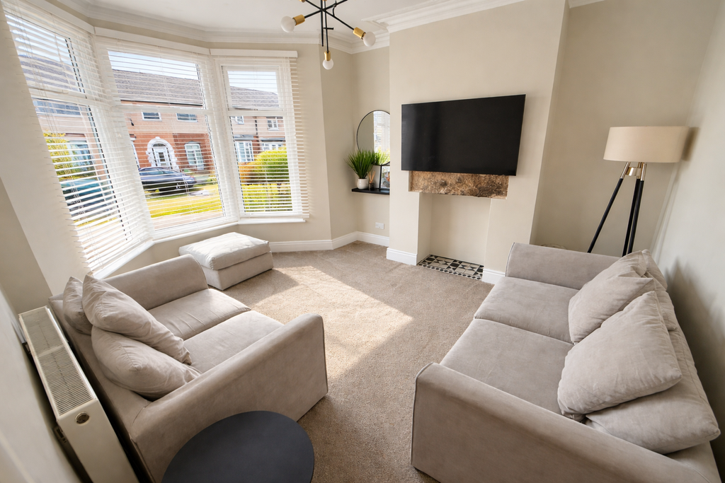 Property photo 2 of 17