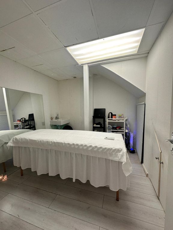 Property photo 1 of 3
