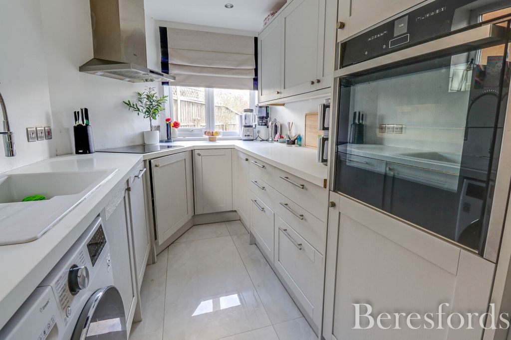 Property photo 3 of 15 Picture No. 14