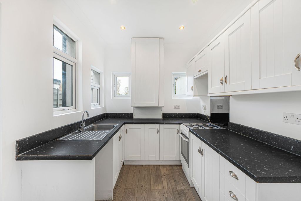 Property photo 2 of 15 Kitchen
