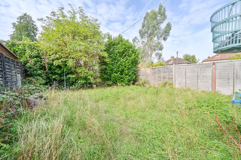 Property photo 3 of 8