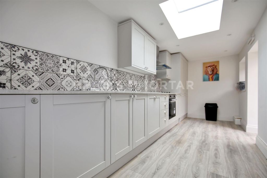 Property photo 2 of 11 Bipnwxy7Beoqph1Umqsj3Q.Jpg