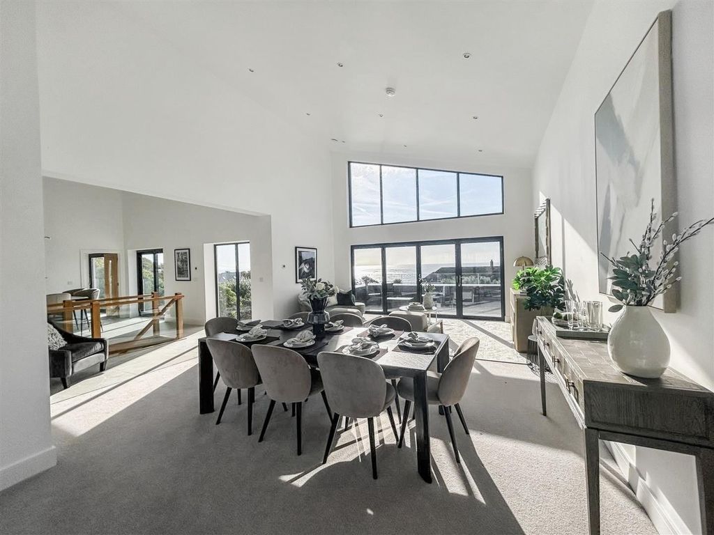 Property photo 3 of 18 Wnpvdhevw0Kyov1S1N2v1W.Jpg