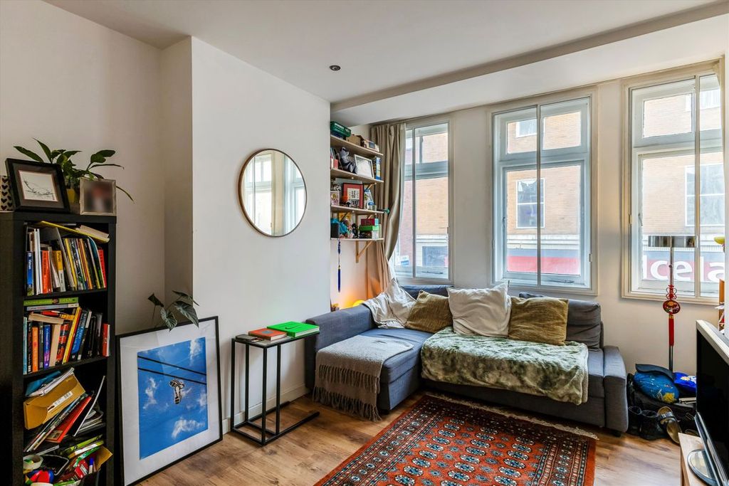 Property photo 2 of 7