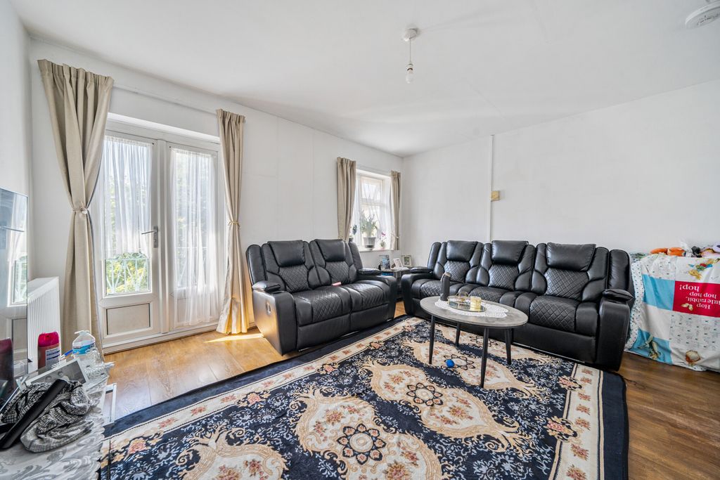 Property photo 3 of 22 1334591-22-6891E0...