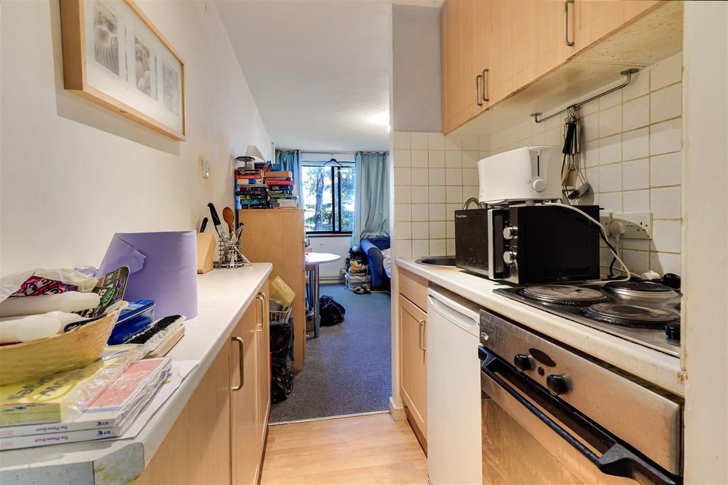 Property photo 3 of 9 Img (3).Jpg