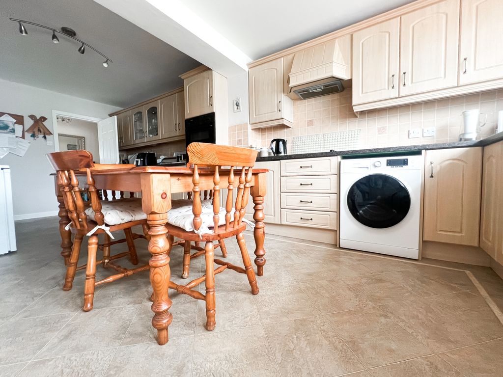 Property photo 3 of 20 Img_4902