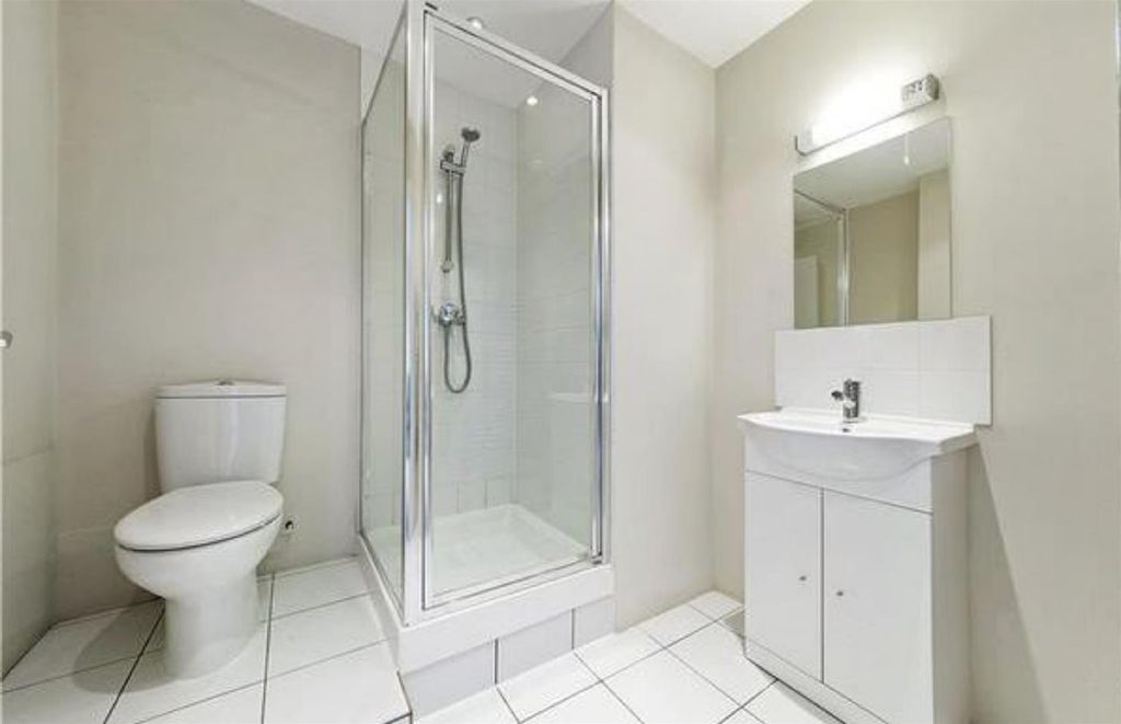 Property photo 3 of 4