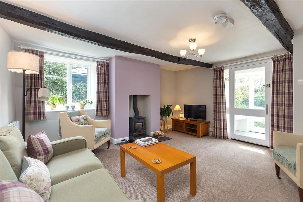 Property photo 2 of 26